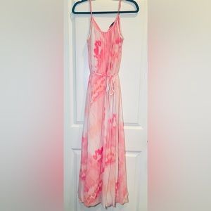 Maxi dress perfect for a daytime outing.